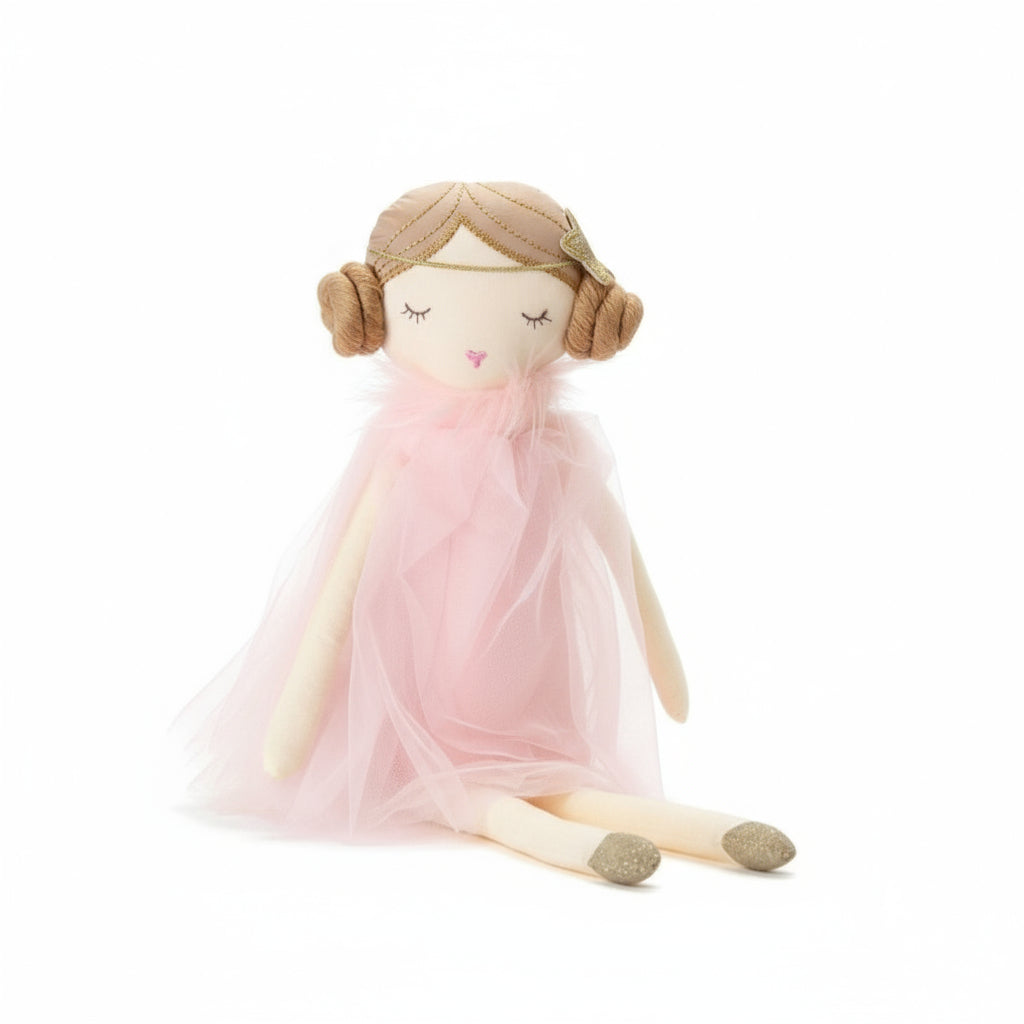 Plüschpuppe Ballerina mit 2 Dutts auf jeder Kopfseite, rosa Tutu, geflochtene Dutts, vor weißem Hintergrund.