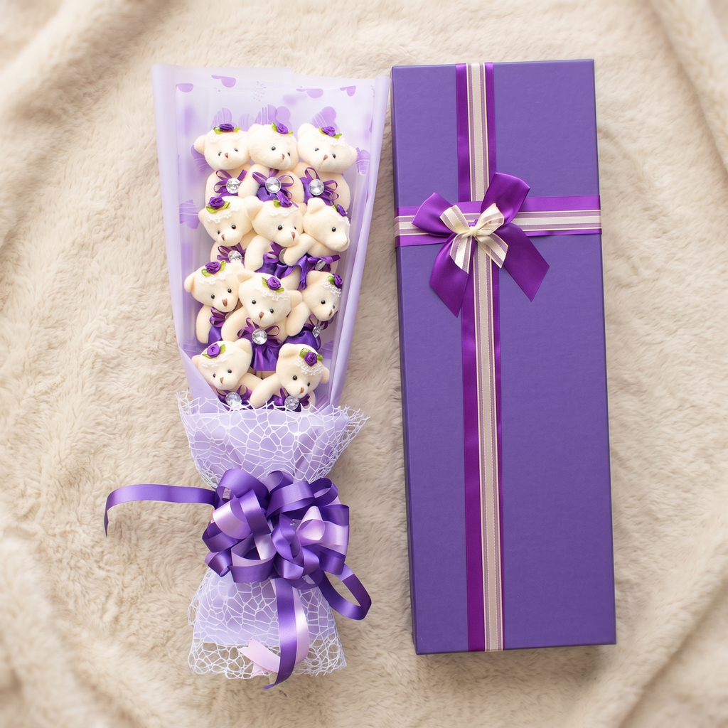 Weißer Bären-Kuscheltier Bouquet mit violetter Box - Detailansicht Material