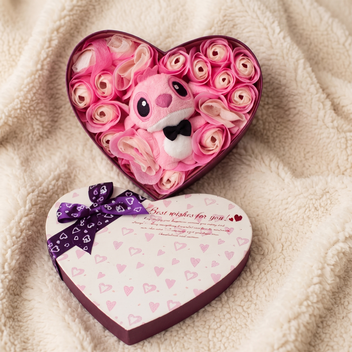Angel Kuscheltier Geschenkbox Valentinstag - Detailansicht Material