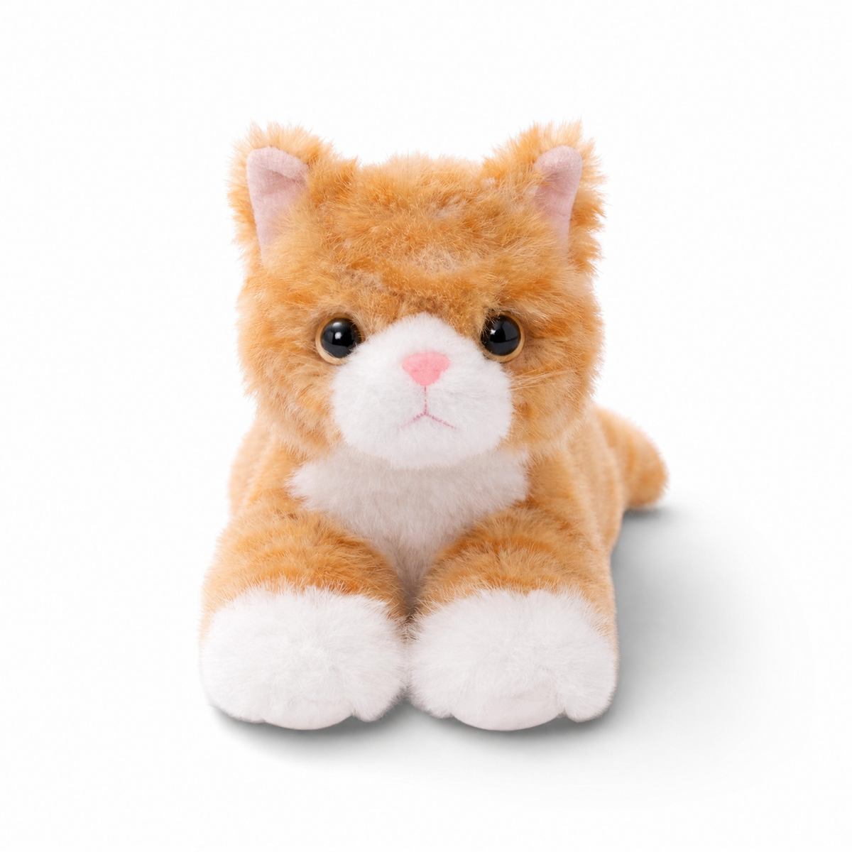 Realistisches Katzen-Kuscheltier Stofftier - Weißer Hintergrund frontal