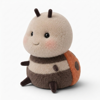 Kleines Kawaii Marienkäfer-Kuscheltier - Weißer Hintergrund seitlich