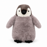 Kuscheliger Pinguin als Schlafkissen - Weißer Hintergrund frontal