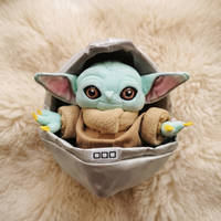 Baby Yoda Kuscheltier in der Wiege 23cm - Detailansicht Material