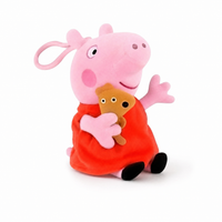 Rosa sitzendes Schwein Kuscheltier mit Teddybär - Weißer Hintergrund frontal