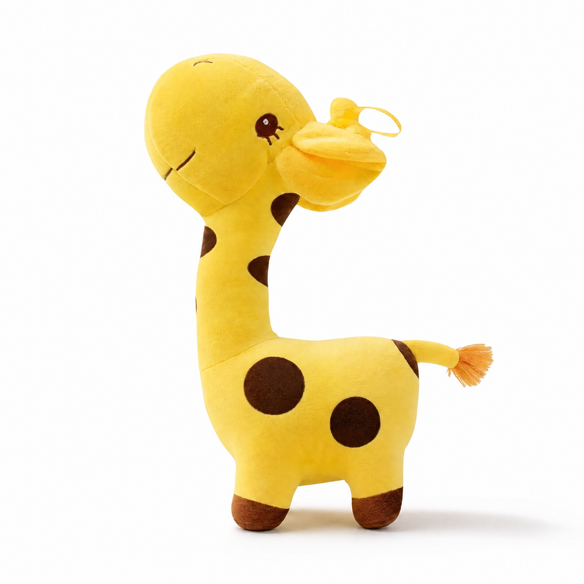 Kuscheltier Giraffe süß Gelb - Frontalansicht auf weißem Hintergrund