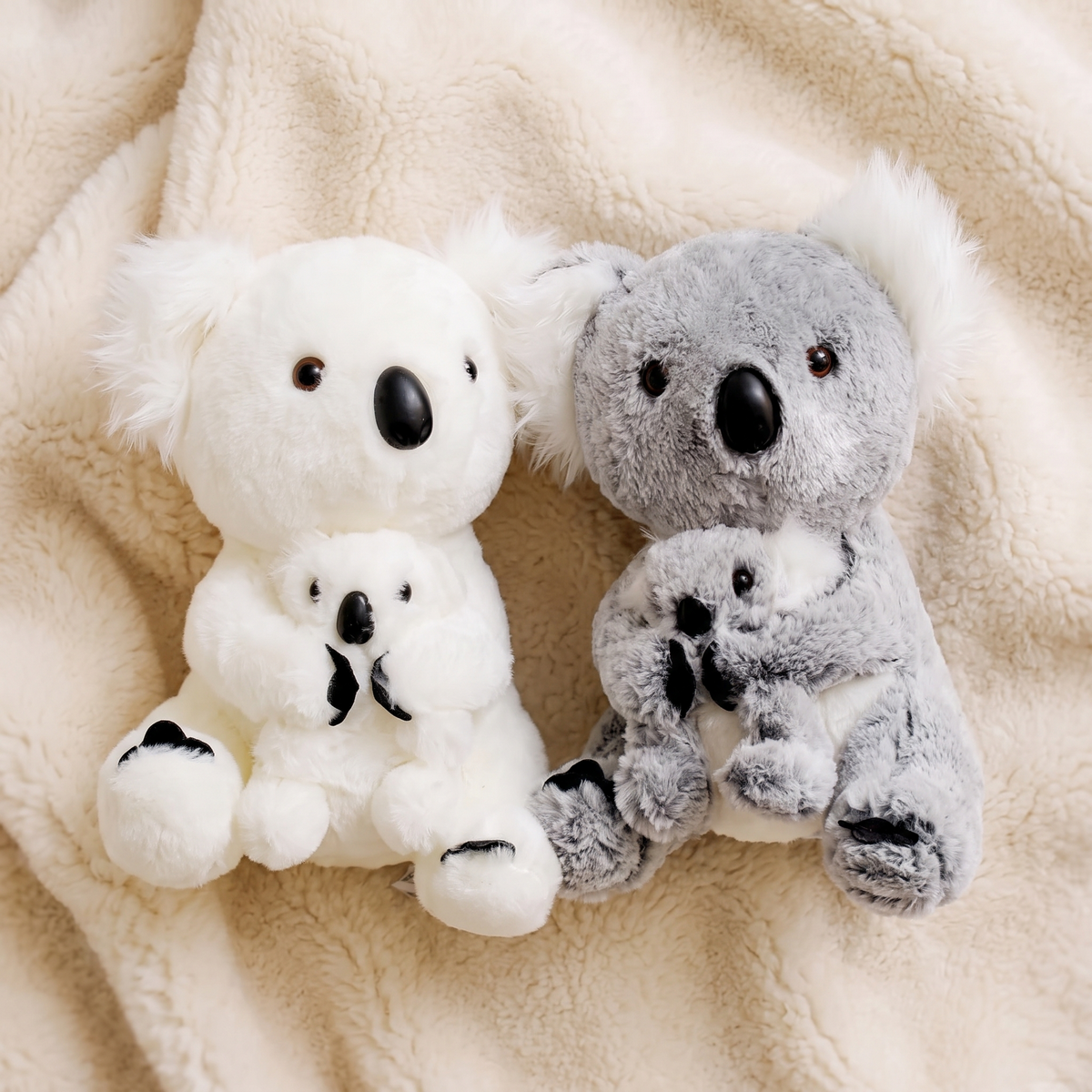 Koala Kuscheltier mit Baby 28cm - Detail Material
