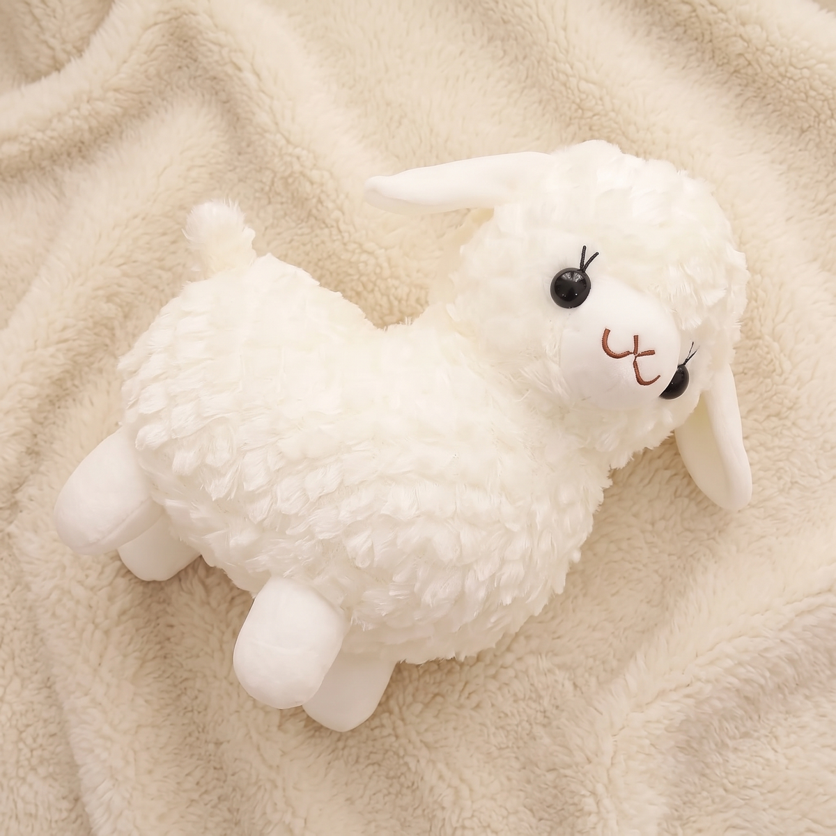 Weißes Baby Lama Kuscheltier Schmusetier 20cm - Materialdetail