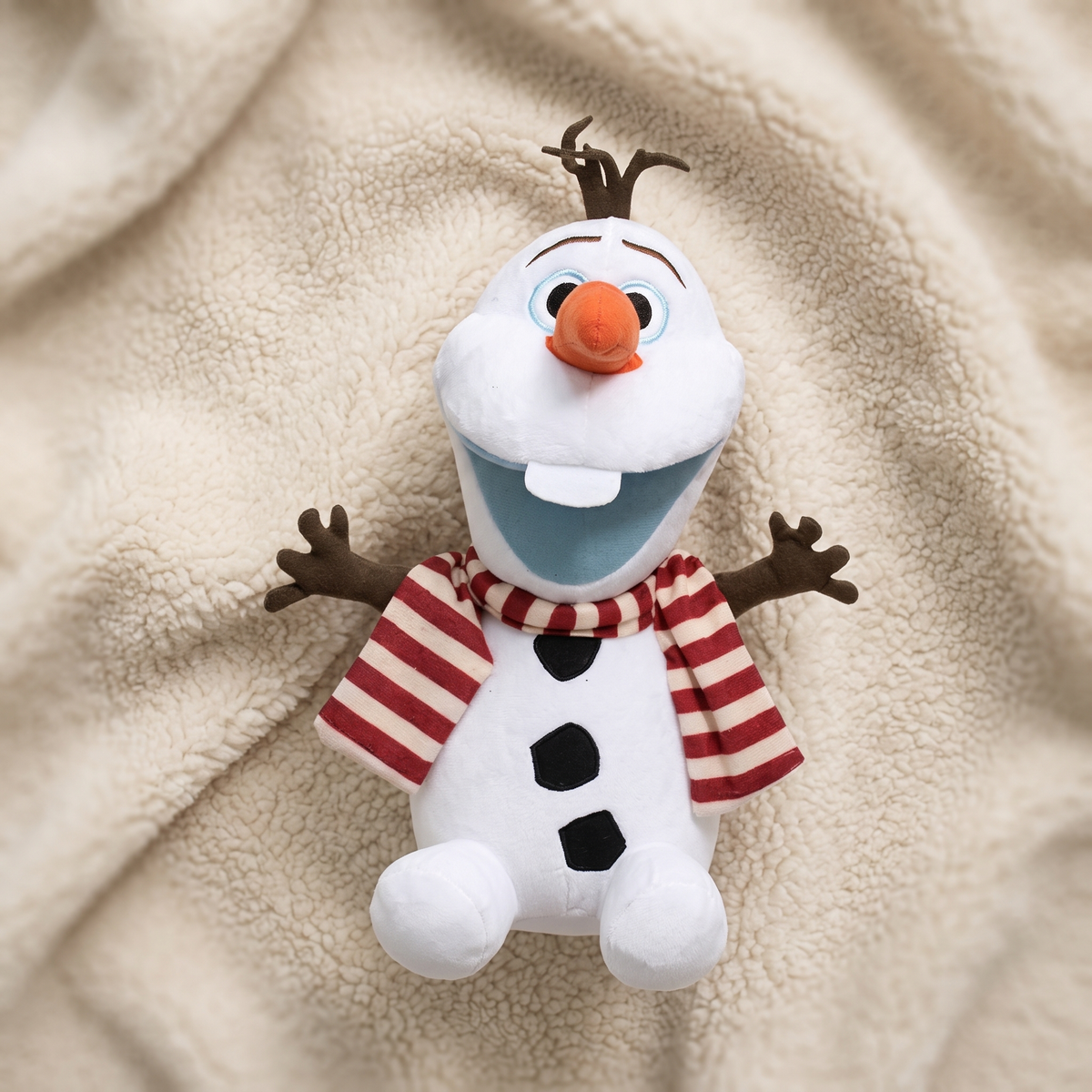 Olaf Schneemann Kuscheltier 28 cm - Detailansicht Material