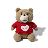 Bär Kuscheltier Love Rot zum Valentinstag - weißer Hintergrund Frontalansicht