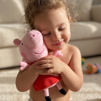Peppa Pig Kuscheltier 19 cm rotes Kleid - Verwendung gemütlich drinnen