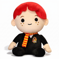 Ron Weasley Kuscheltier im Zaubererumhang - Weißer Hintergrund frontal