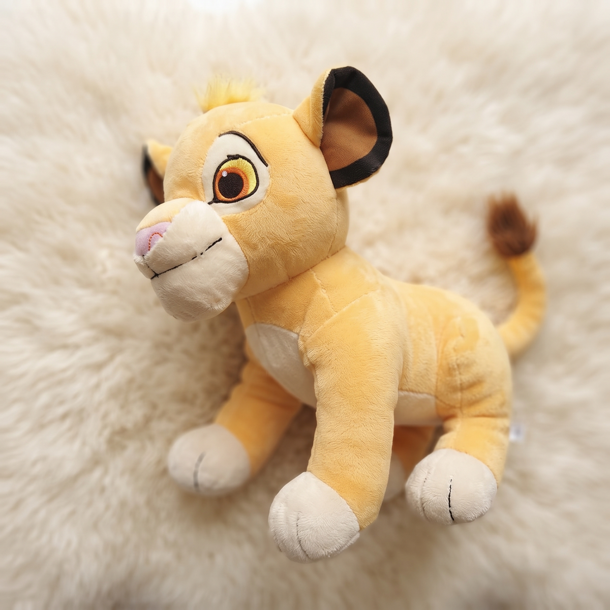 Simba Kuscheltier 30 cm König der Löwen - Detail Material