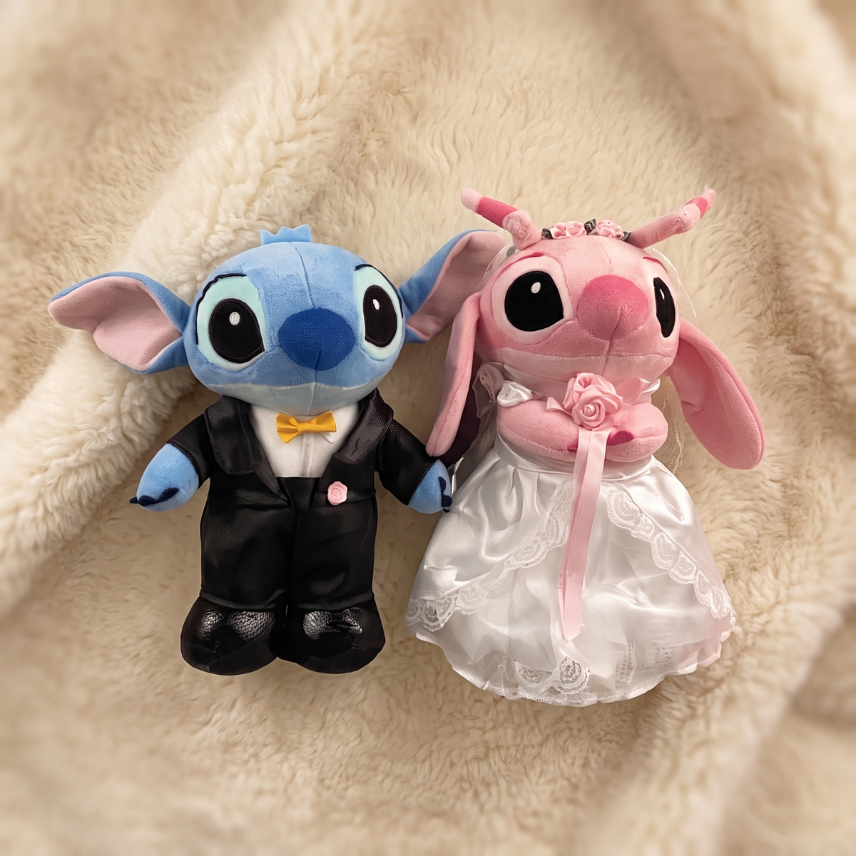 Stitch und Angel Kuscheltier-Duo Hochzeit Disney - Detailaufnahme Material