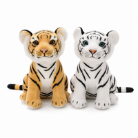 Baby Tiger Kuscheltier realistisch 23cm - Weißer Hintergrund frontal