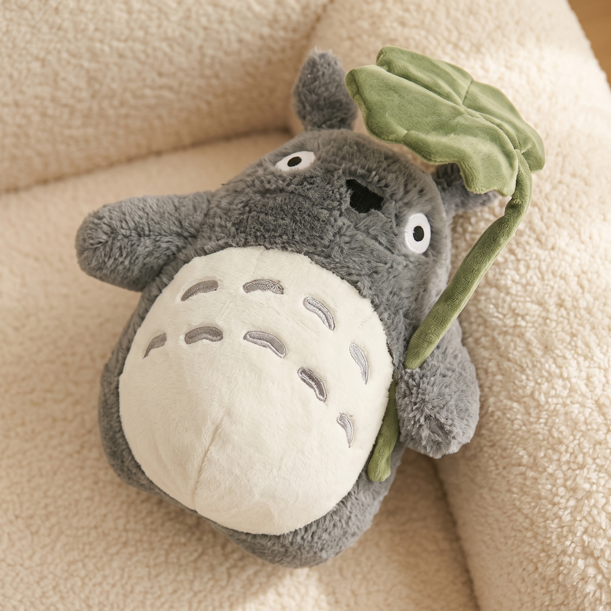 Totoro Kuscheltier Lotusblatt weich - Detail Material