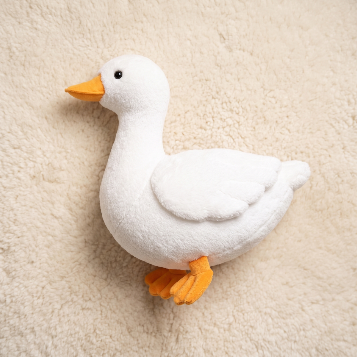 Realistisches weißes Enten Kuscheltier - Detailansicht Material