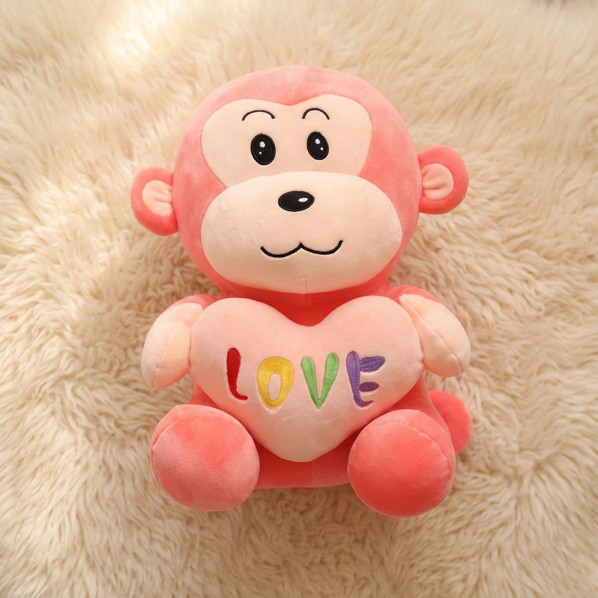Affe Kuscheltier mit Love-Herz - Detailaufnahme Material